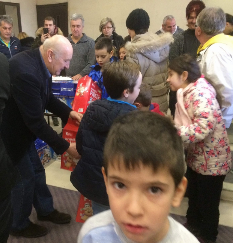 PAKETICI-GRUPNASLIKA